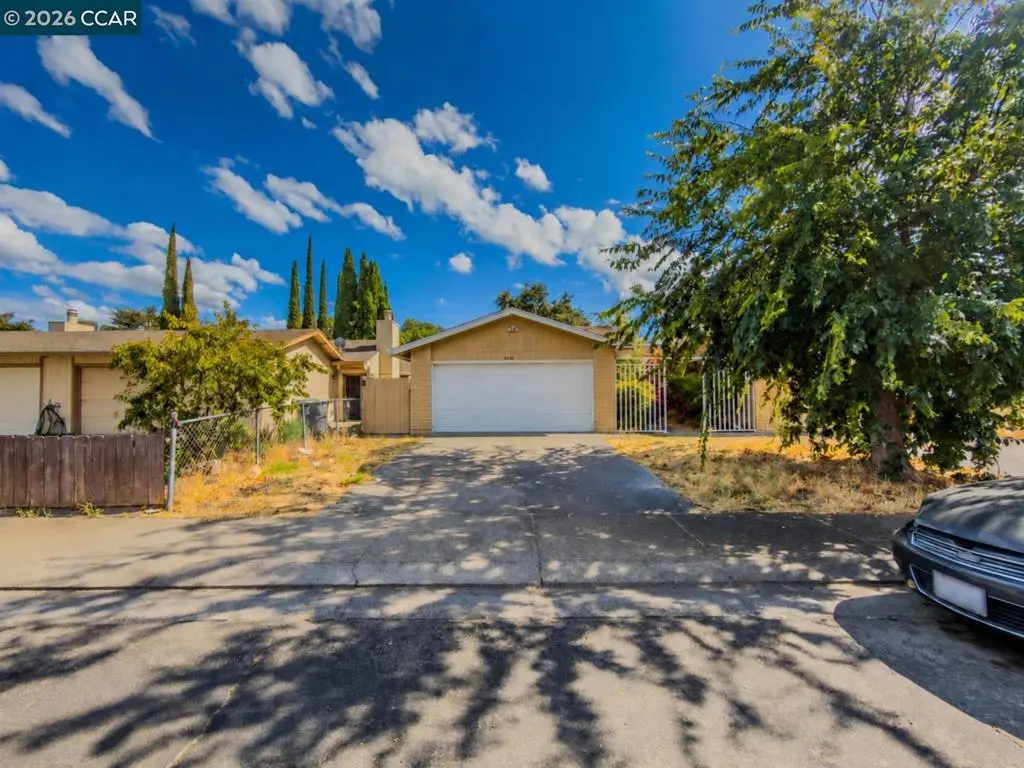 Duplex for sale at 2646 Plantation Pl, Stockton, CA