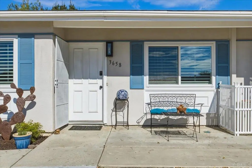 3658 AQUA Lane, Oceanside, CA — listing photo 1