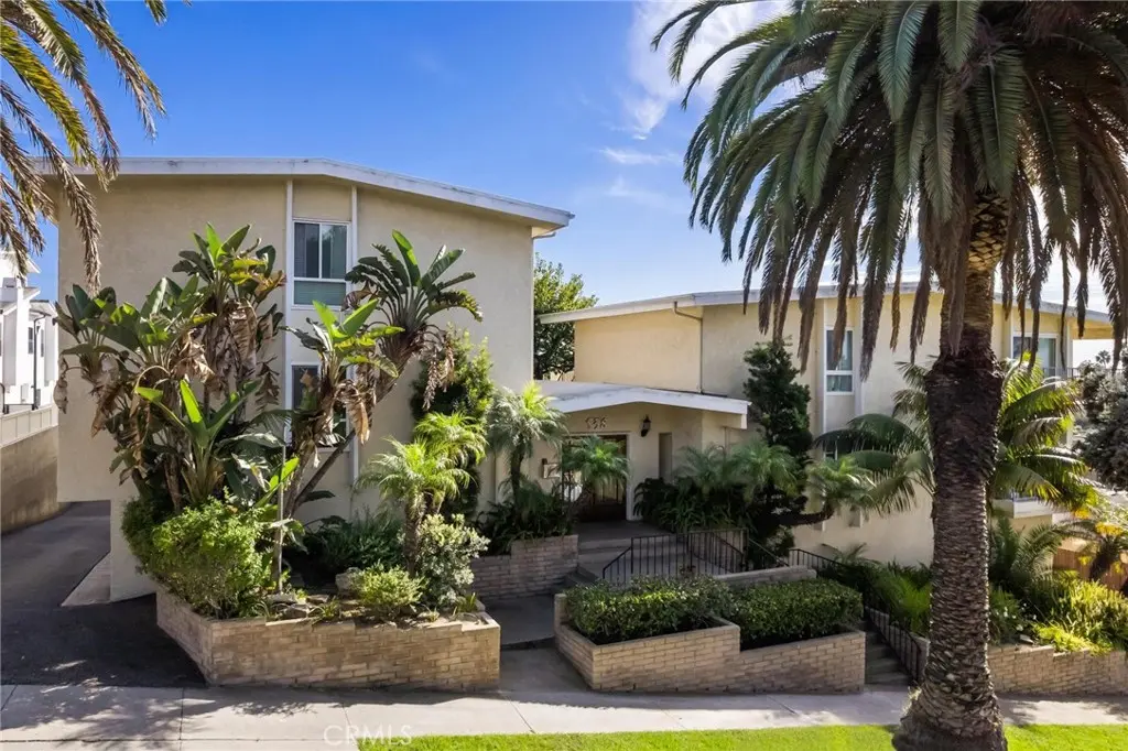 538 Avenue A 2A, Redondo Beach, CA — listing photo 1