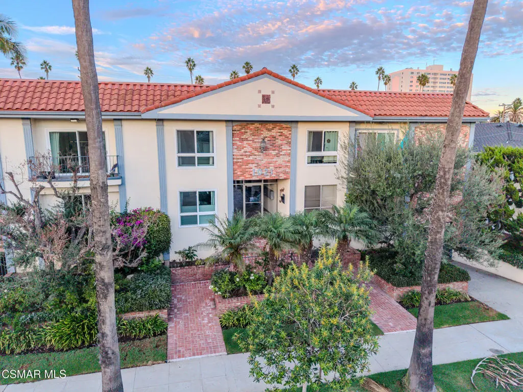 1021 5th Street 206, Santa Monica, CA — listing photo 1