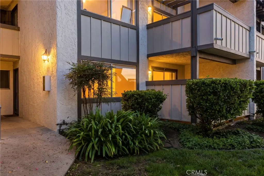 1346 E Hillcrest 42, Thousand Oaks, CA — listing photo 1