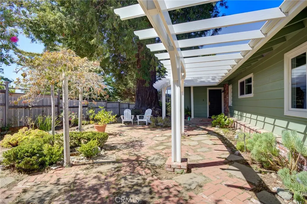 2410 Langton, Cambria, CA — listing photo 1
