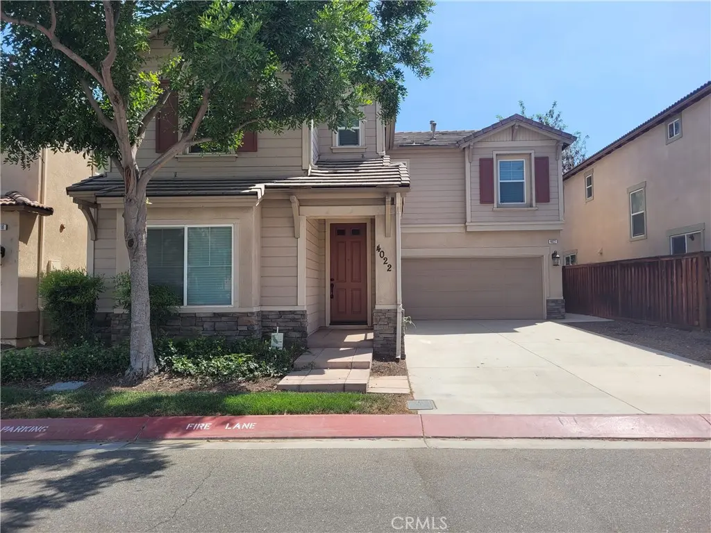 Single Family Residence for rent at 4022 Sutton Court, Riverside, CA featuring 3 beds and 3 baths