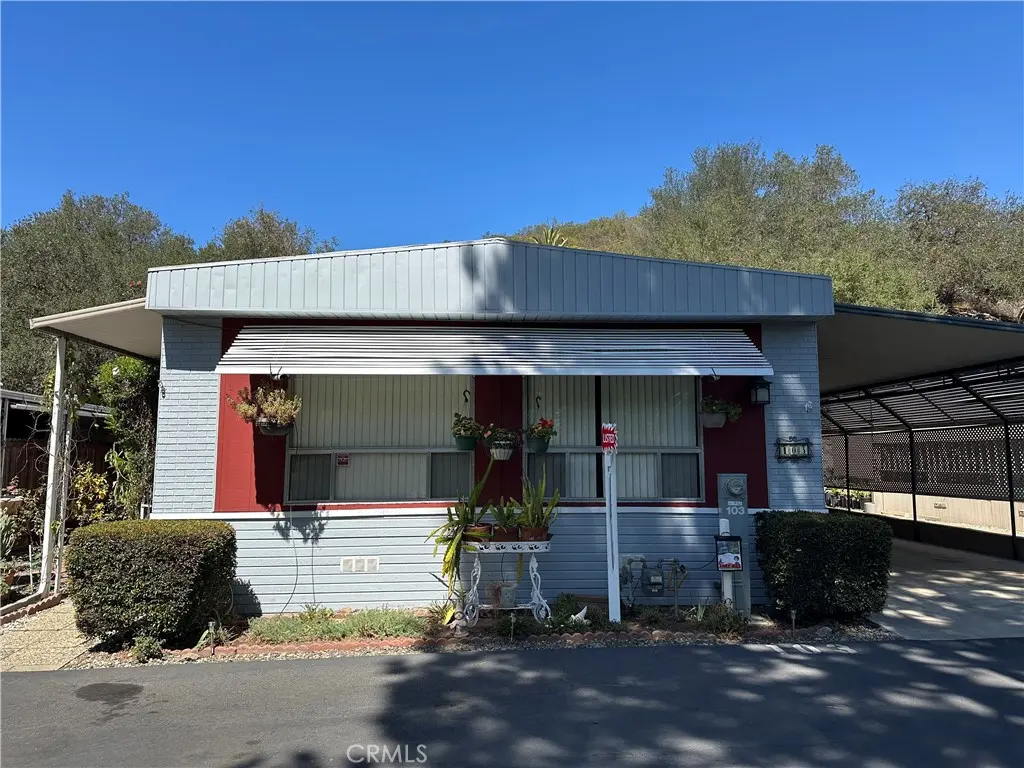4747 Oak Crest Street 103, Fallbrook, CA — listing photo 1