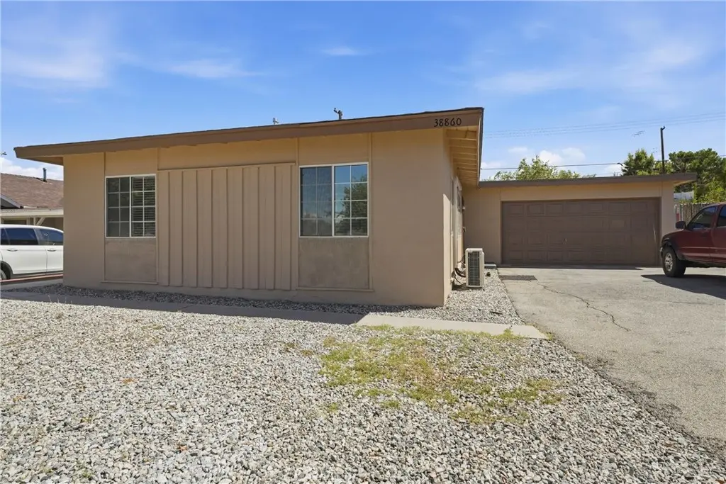 38860 Deer Run Road, Palmdale, CA — listing photo 1