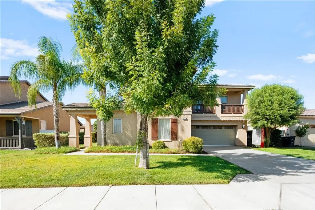 Single Family Residence for sale at 1721 Caseros, San Jacinto, CA featuring 5 beds and 4 baths