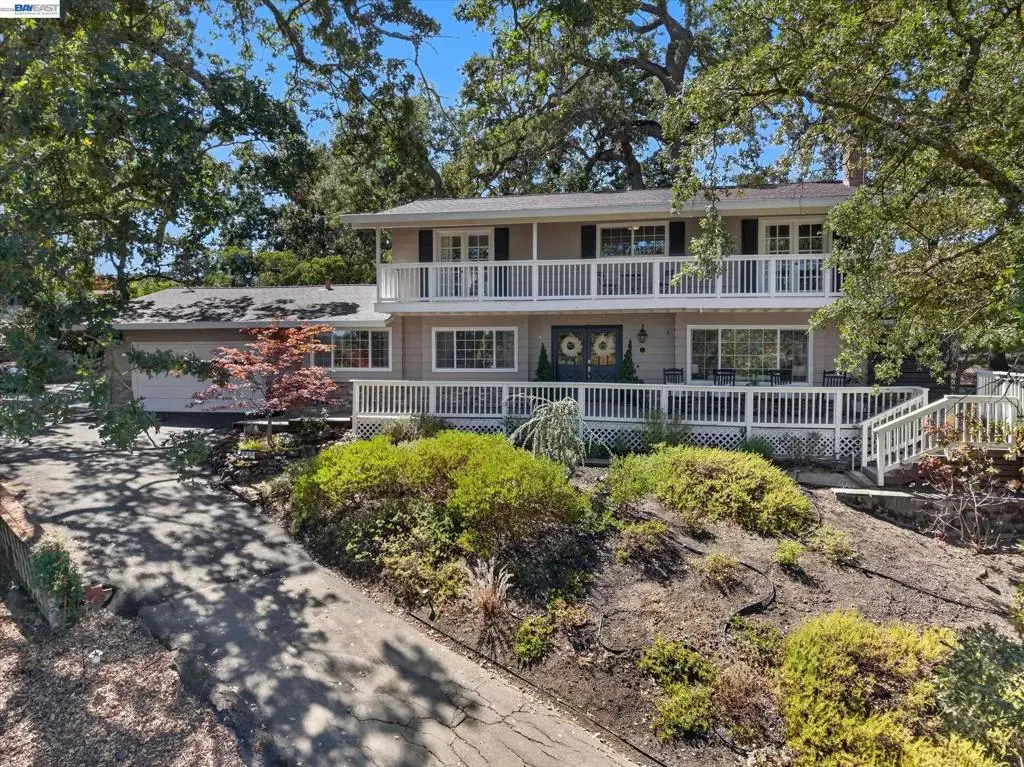 Single Family Residence for sale at 511 El Pintado Rd, Danville, CA featuring 4 beds and 3 baths