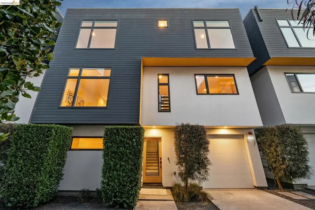 Single Family Residence for sale at 3235 B Louise St, Oakland, CA featuring 3 beds and 3 baths