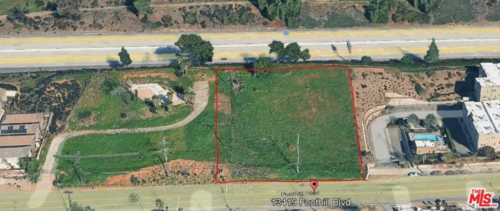 13419 Foothill Blvd, Sylmar, CA — listing photo 1