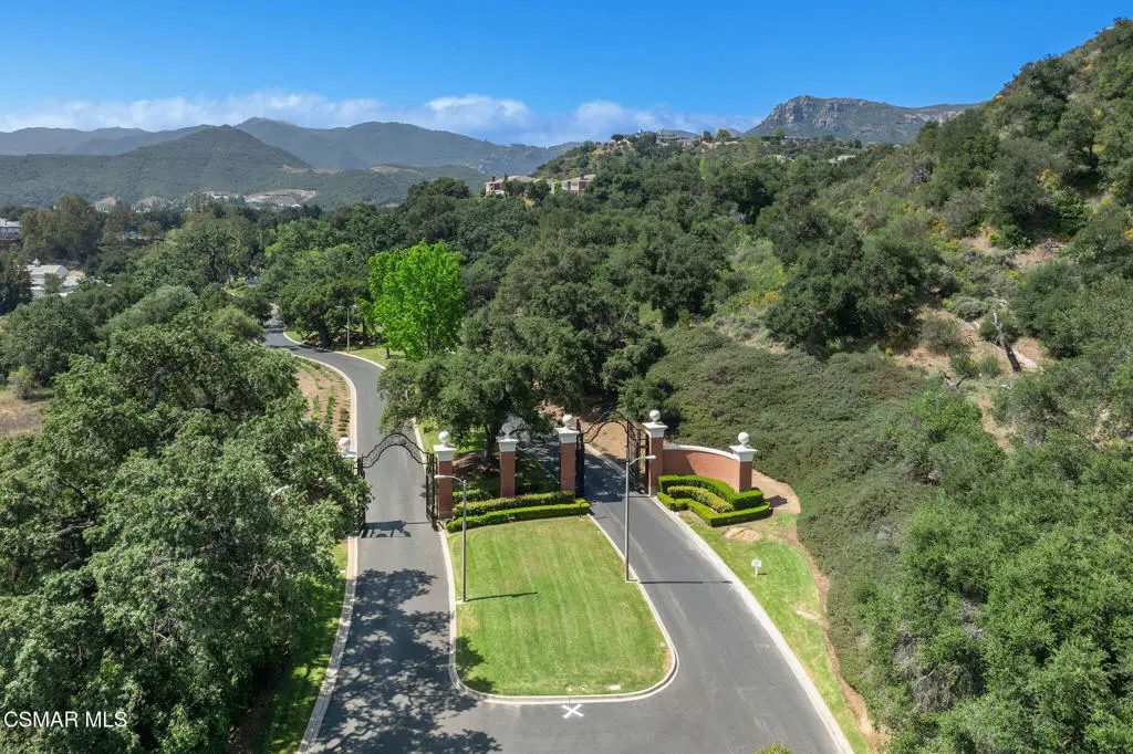 2306 Heatherbank Court, Thousand Oaks, CA — listing photo 1