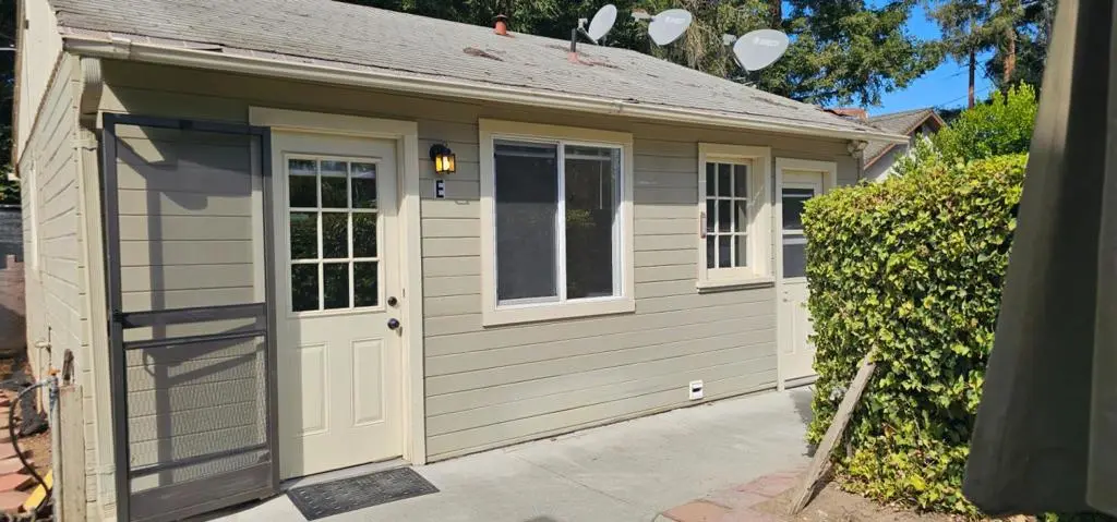 Residential Lease for rent at 711 5th Street E, Gilroy, Santa Clara County, CA and 1 bath