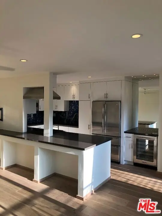 2721 2nd Street 214, Santa Monica, CA — listing photo 1