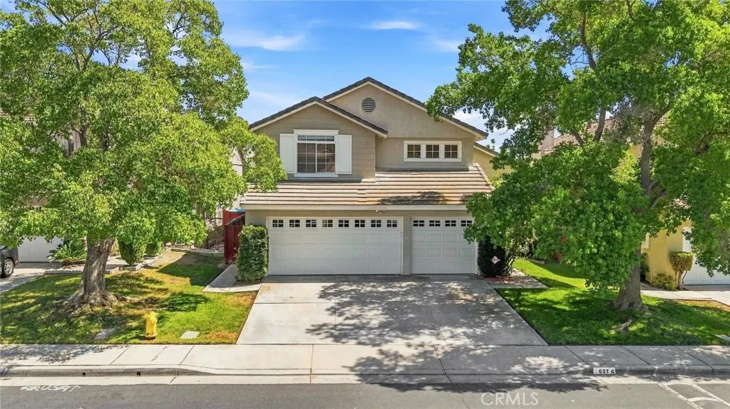 Single Family Residence for sale at 637 Avondale, Corona, CA featuring 4 beds and 3 baths