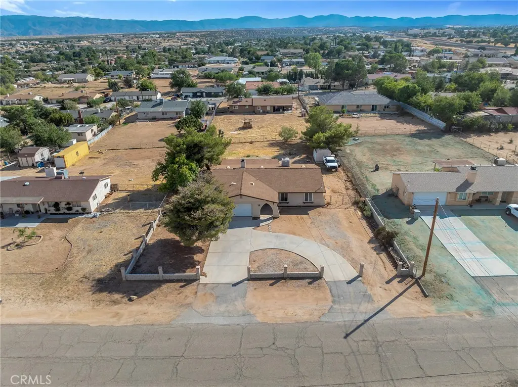 Single Family Residence for sale at 16469 Mesquite, Hesperia, CA featuring 3 beds and 2 baths