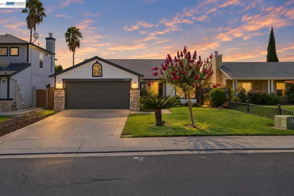 Single Family Residence for sale at 2422 Presidente St, Stockton, CA featuring 3 beds and 2 baths