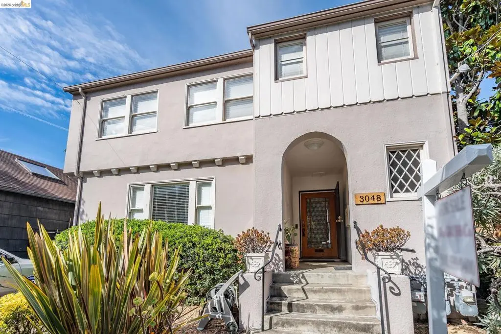 Triplex for sale at 3048 Halcyon Ct, Berkeley, CA