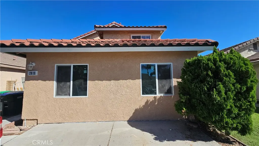 2013 Greenbriar Street B, Colton, CA — listing photo 1