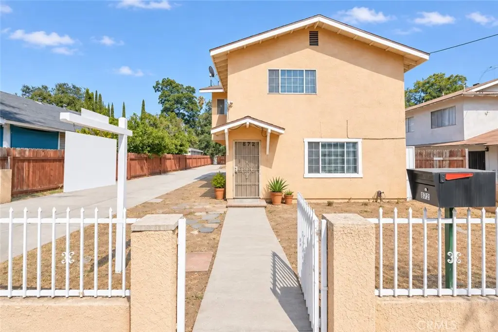 872 N Euclid Drive 1, Pasadena, CA — listing photo 1