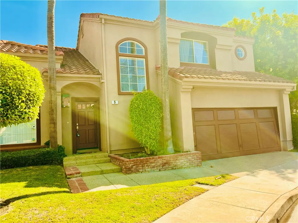 Single Family Residence for rent at 5 Aegean, Irvine, CA featuring 3 beds and 3 baths