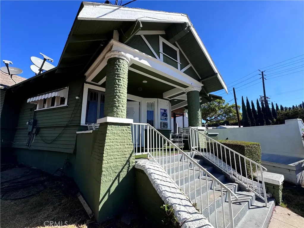Apartment for sale at 3301 Eagle Rock Boulevard, Los Angeles, CA