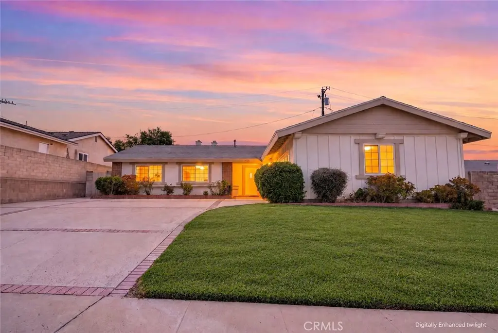 6736 Whitewood Street, Simi Valley, CA — listing photo 1