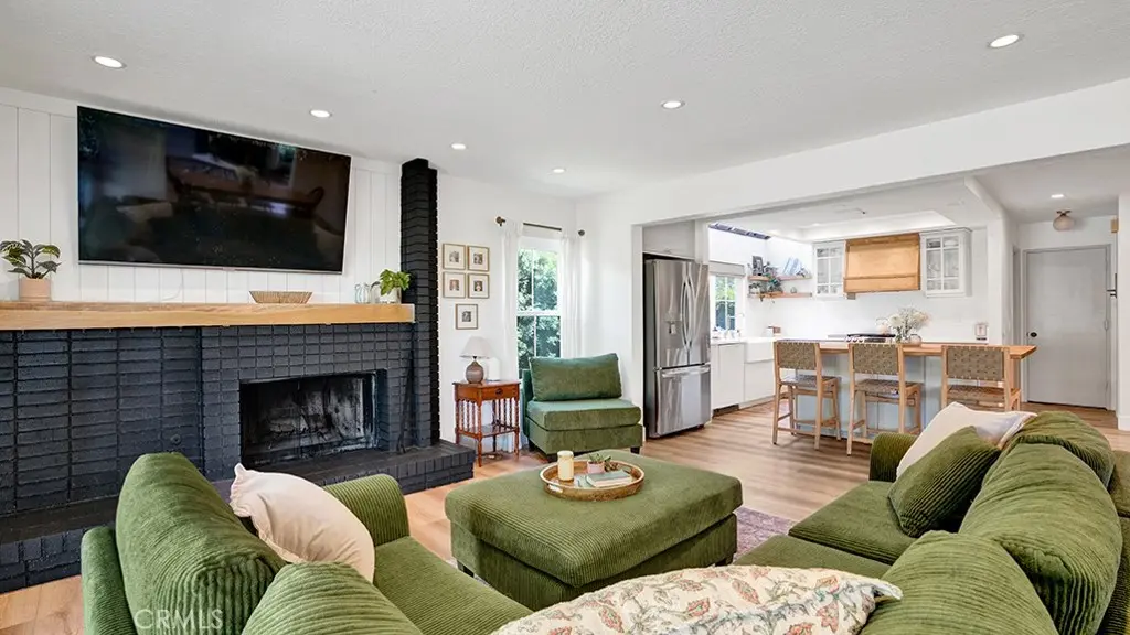 27195 Monforte, Mission Viejo, CA — listing photo 1