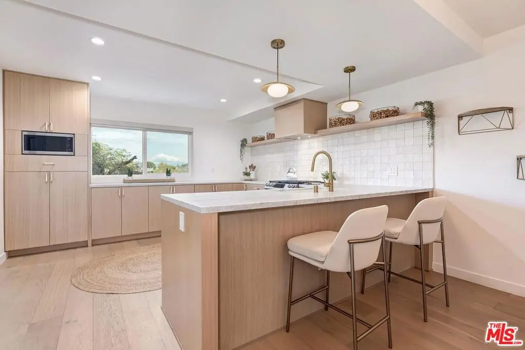 4748 La Villa Marina D, Marina Del Rey, CA — listing photo 1