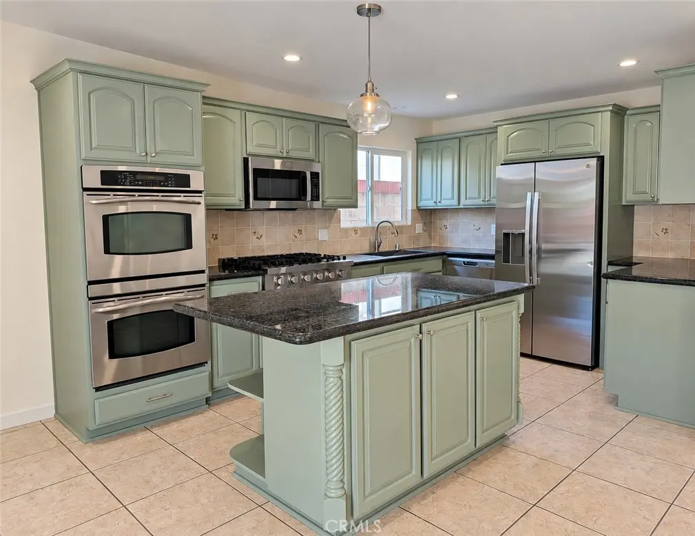 6411 West, Inglewood, CA — listing photo 1