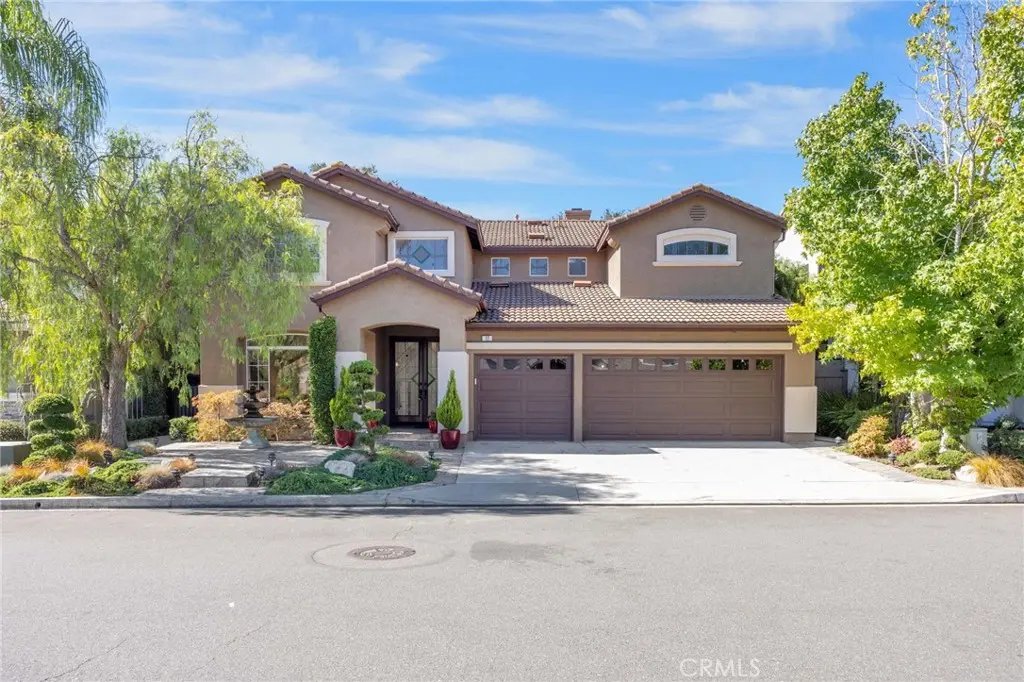 17 Roadrunner Court, Trabuco Canyon, CA — listing photo 1
