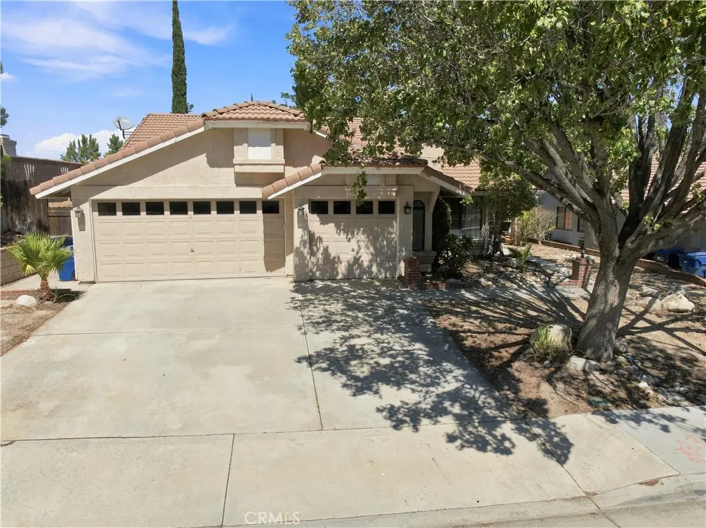 4825 Avenida Vista Verde, Palmdale, CA — listing photo 1