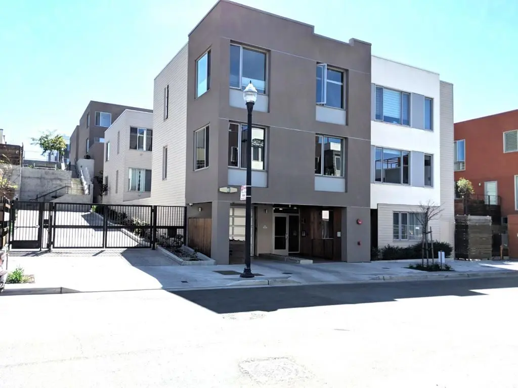Condominium for sale at 501 Hudson Avenue 304, San Francisco, CA featuring 2 beds and 1 bath