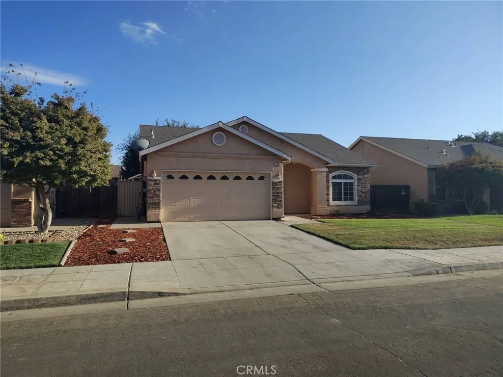 5333 W Norwich, Fresno, CA — listing photo 1