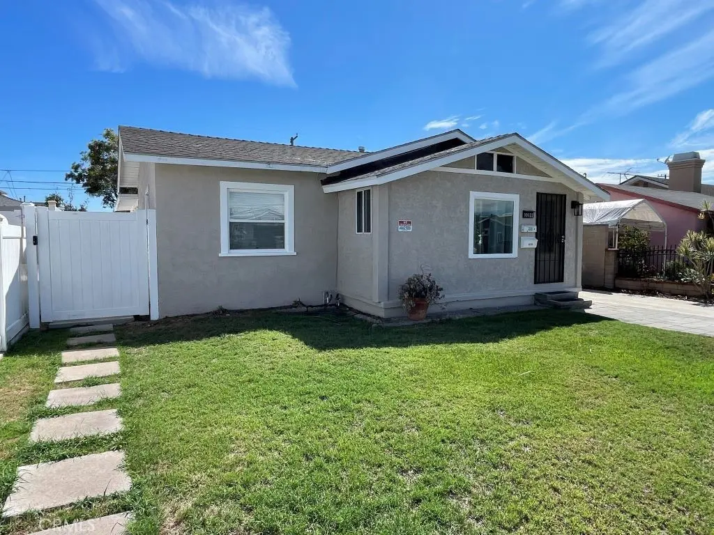 Single Family Residence for rent at 10122 Imperial Avenue, Garden Grove, CA featuring 2 beds and 1 bath