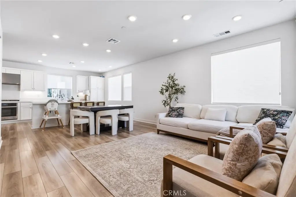 26799 Keystone, Valencia, CA — listing photo 1