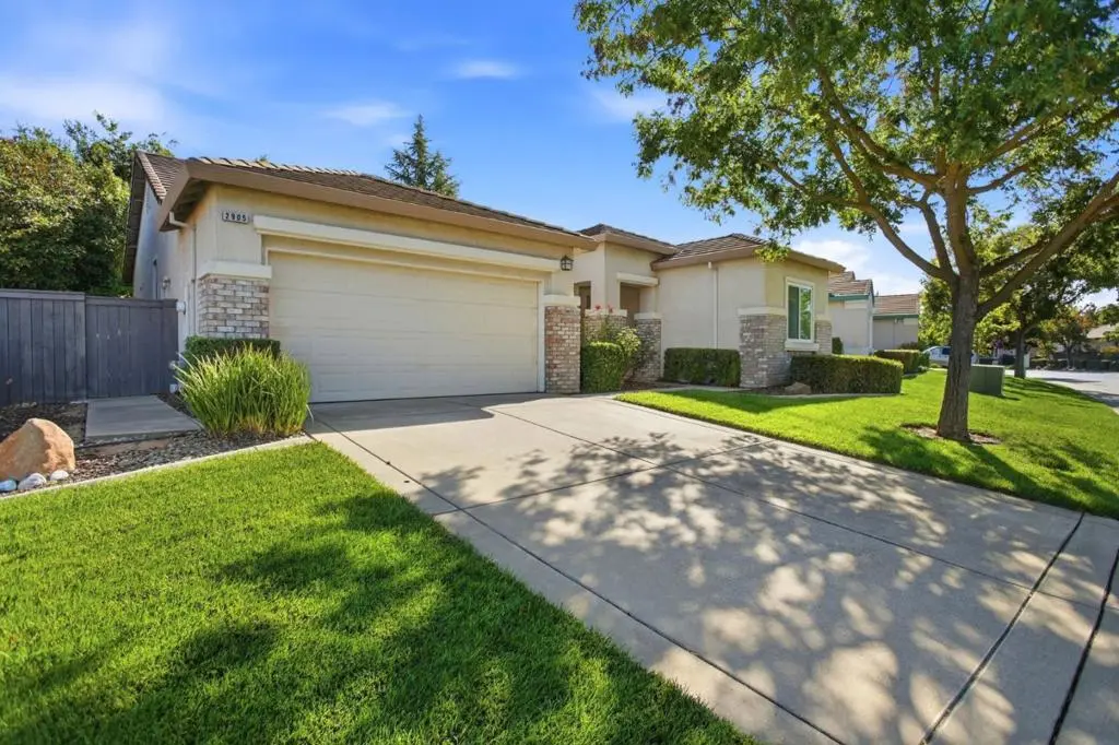 2905 Granite Park Lane, Elk Grove, CA — listing photo 1