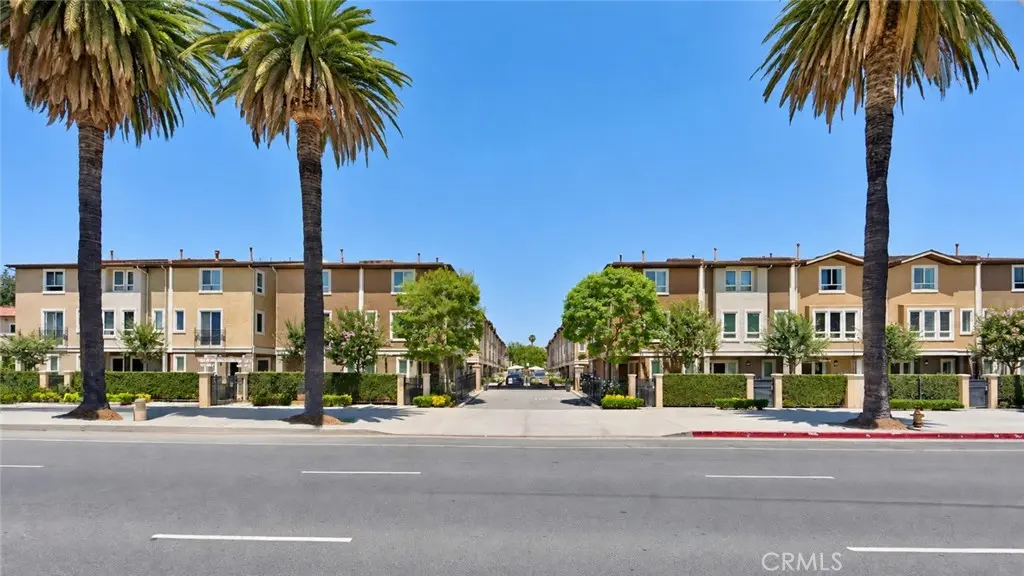 14671 Sherman Way, Van Nuys, CA — listing photo 1