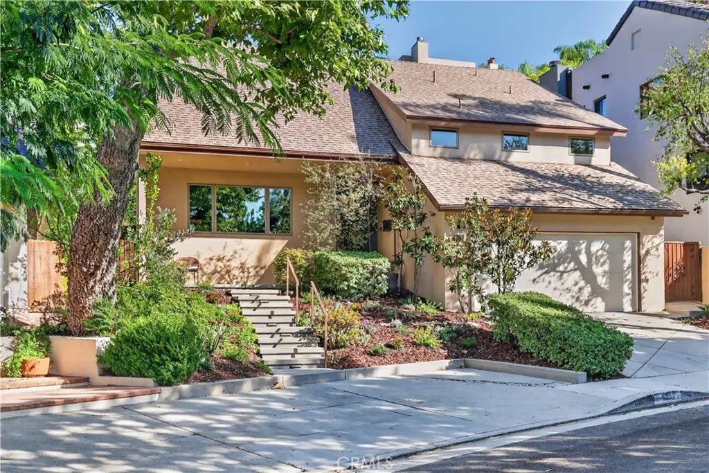 4262 Levitt, Sherman Oaks, CA — listing photo 1
