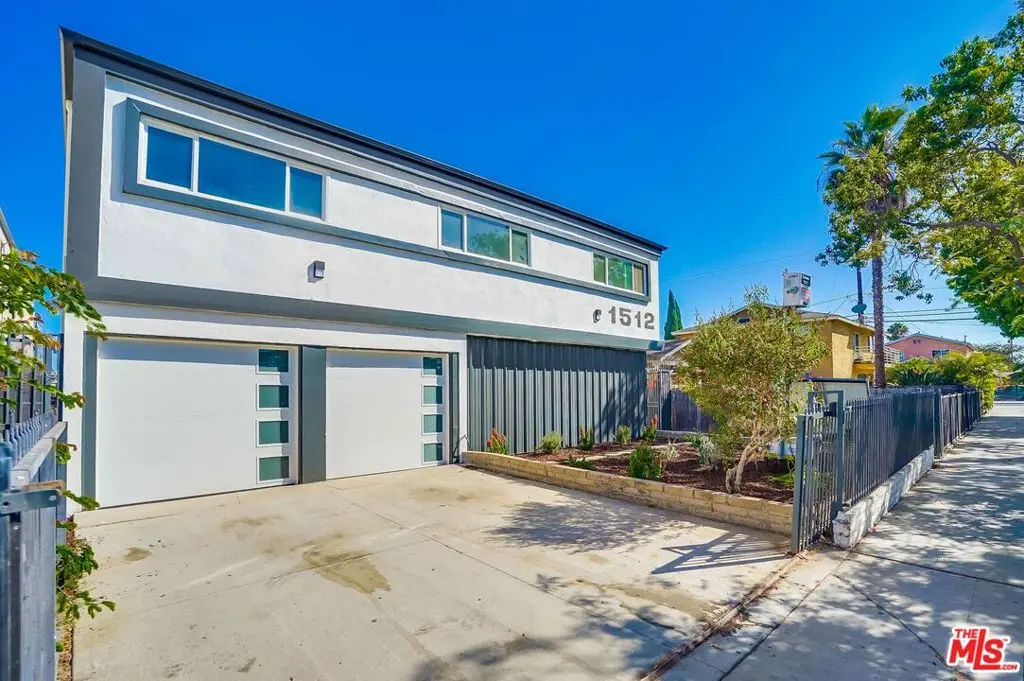 Residential Income for sale at 1512 Sherman Place, Long Beach, CA featuring 20 beds and 11 baths