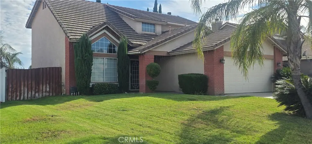 2633 W Loma Vista Drive, Rialto, CA — listing photo 1