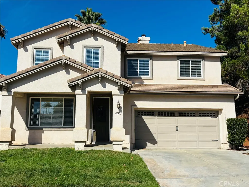 Single Family Residence for rent at 41953 Delmonte, Temecula, CA featuring 4 beds and 3 baths