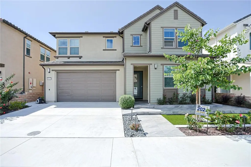 9622 Gisler Drive, Huntington Beach, CA — listing photo 1