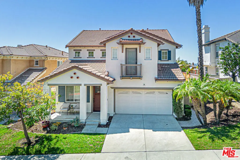 2259 Junipero Avenue, Signal Hill, CA — listing photo 1