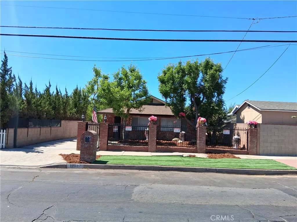 12587 Bradley Avenue, Sylmar, CA — listing photo 1