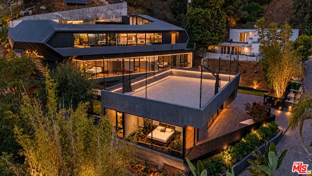 Single Family Residence for rent at 1907 N Beverly Drive, Los Angeles, CA featuring 5 beds and 8 baths