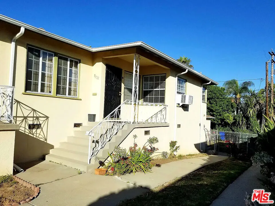 Condominium for rent at 5928 La Tijera Boulevard, Los Angeles, CA featuring 2 beds and 1 bath