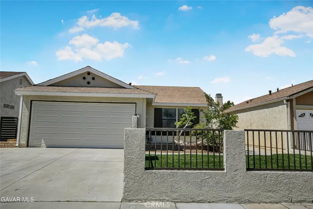 Single Family Residence for sale at 2810 Juniper Drive, Palmdale, CA featuring 3 beds and 3 baths