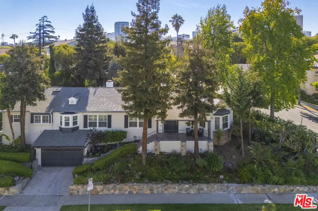 Single Family Residence for sale at 1609 Comstock Avenue, Los Angeles, CA featuring 3 beds and 4 baths