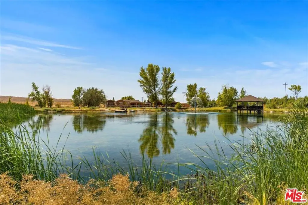 12055 Munsey Road, California City, CA — listing photo 1