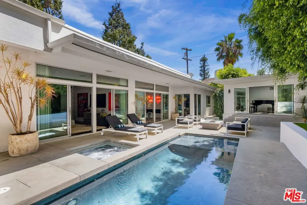 1311 N Beverly Drive, Los Angeles, CA — listing photo 1