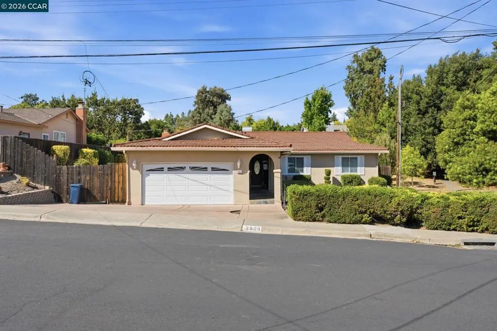 Single Family Residence for sale at 2023 Olympic Dr, Martinez, CA featuring 3 beds and 2 baths